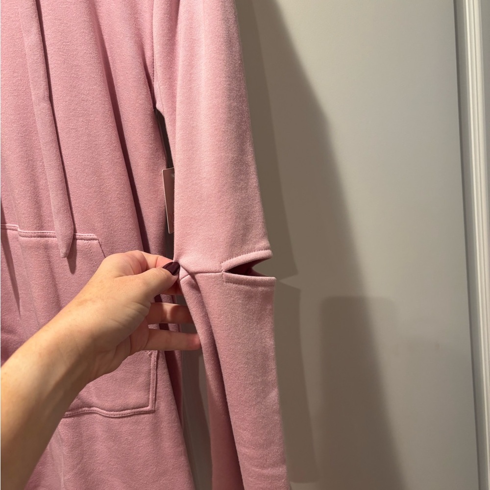 Make + Model Size S ripped elbow sweater dress - Picture 4 of 5